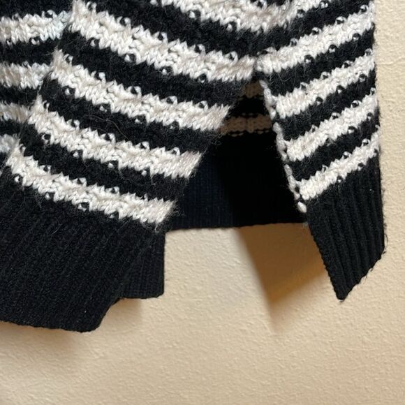 Gap Merino Wool Blend Turtleneck Sweater Stripes size XS - Picture 7 of 9
